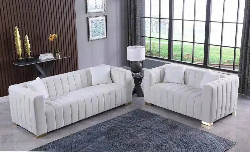 Lindsey Living Room Set