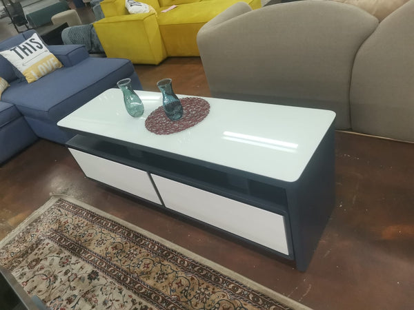 OJ TV STAND